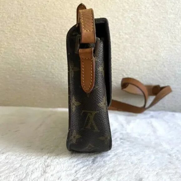 SOLD  Louis Vuitton Saint Cloud PM Crossbody Bag - Picture 5 of 8